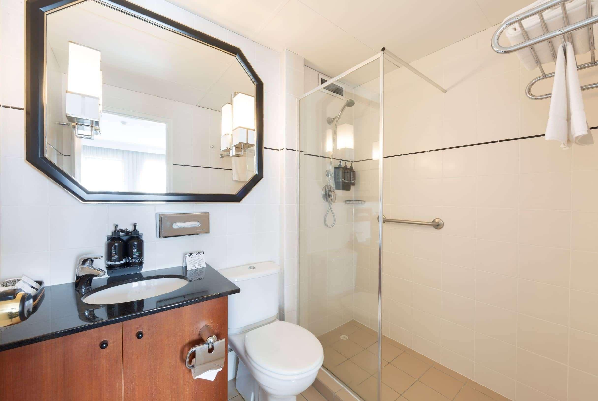 Ramada By Wyndham Diplomat Hotel 4*