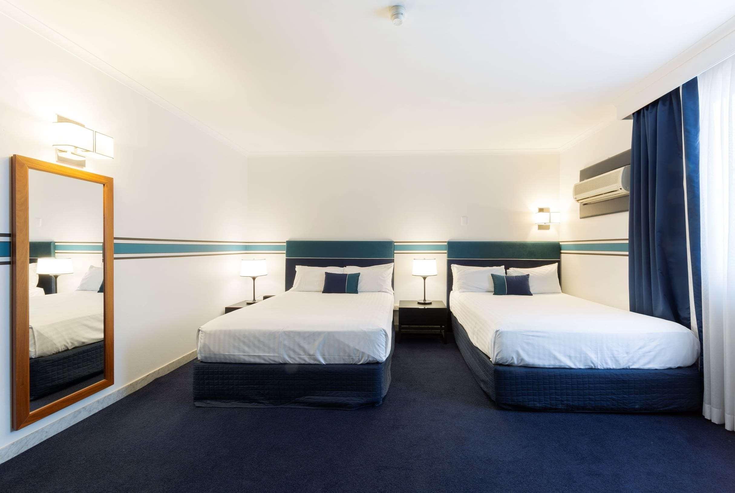 Ramada By Wyndham Diplomat Canberra