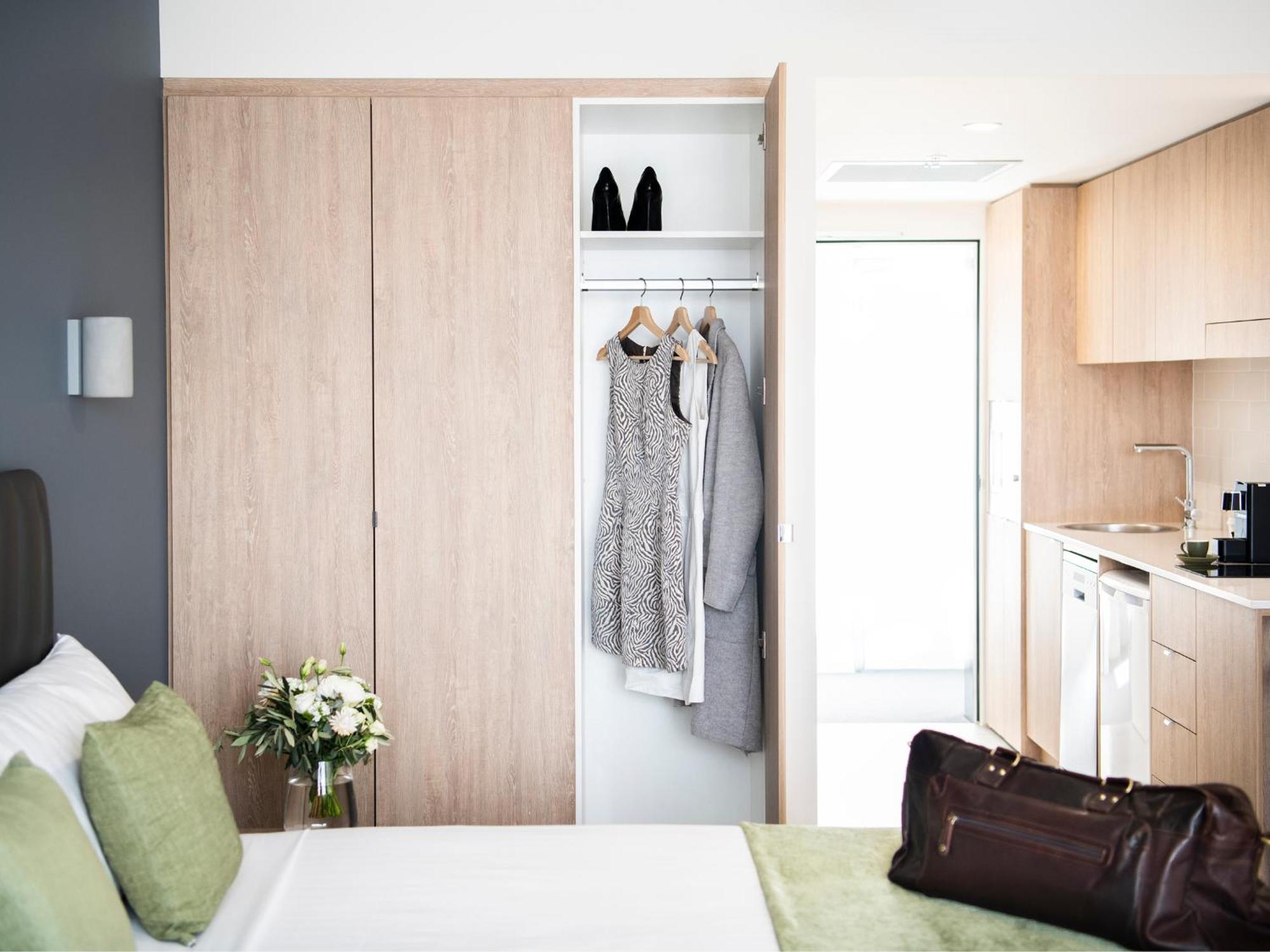 Abode Kingston 4*