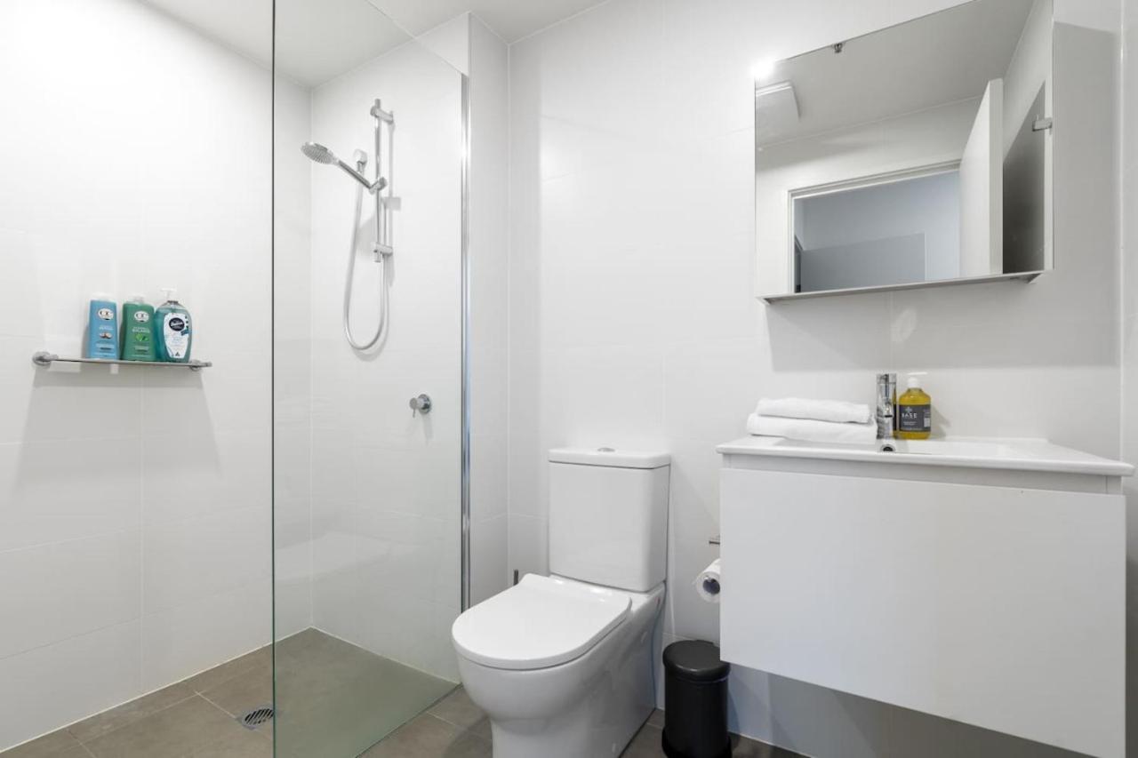 Modern Living - 1br In Vibrant Dickson * Canberra