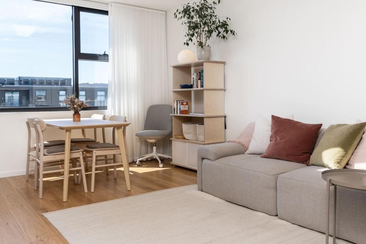 Modern Living - 1br In Vibrant Dickson * Canberra
