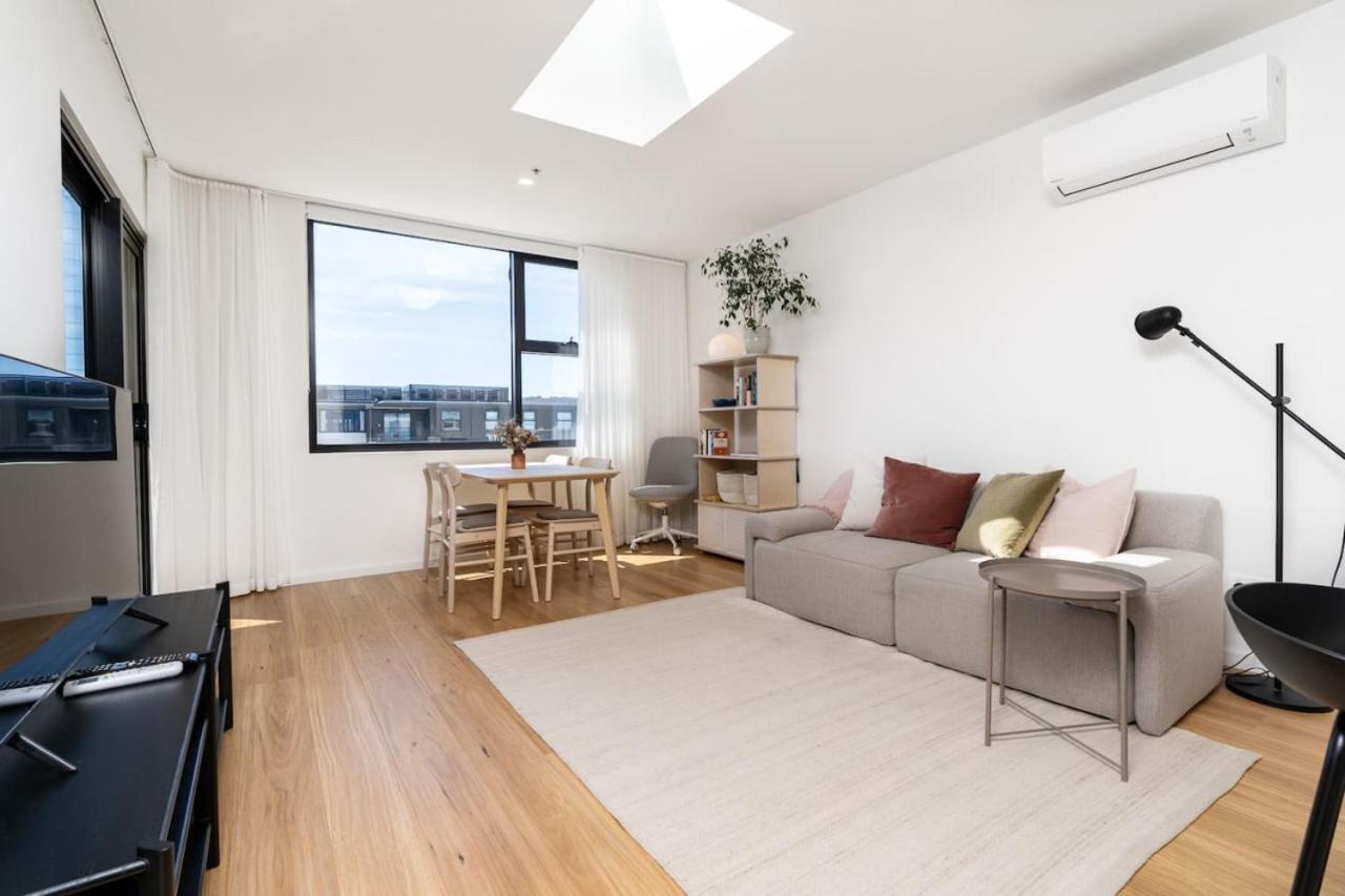 Modern Living - 1br In Vibrant Dickson