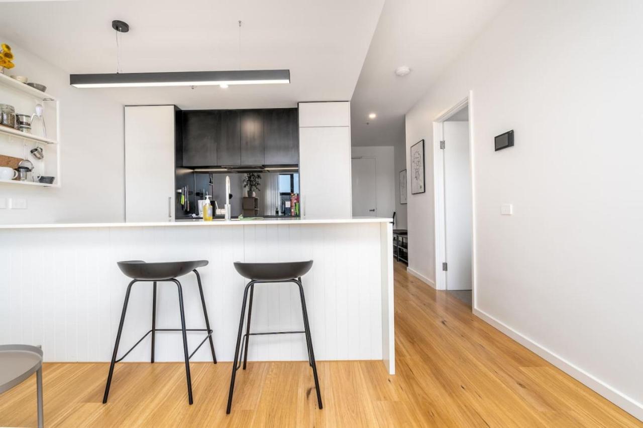 Modern Living - 1br In Vibrant Dickson Canberra