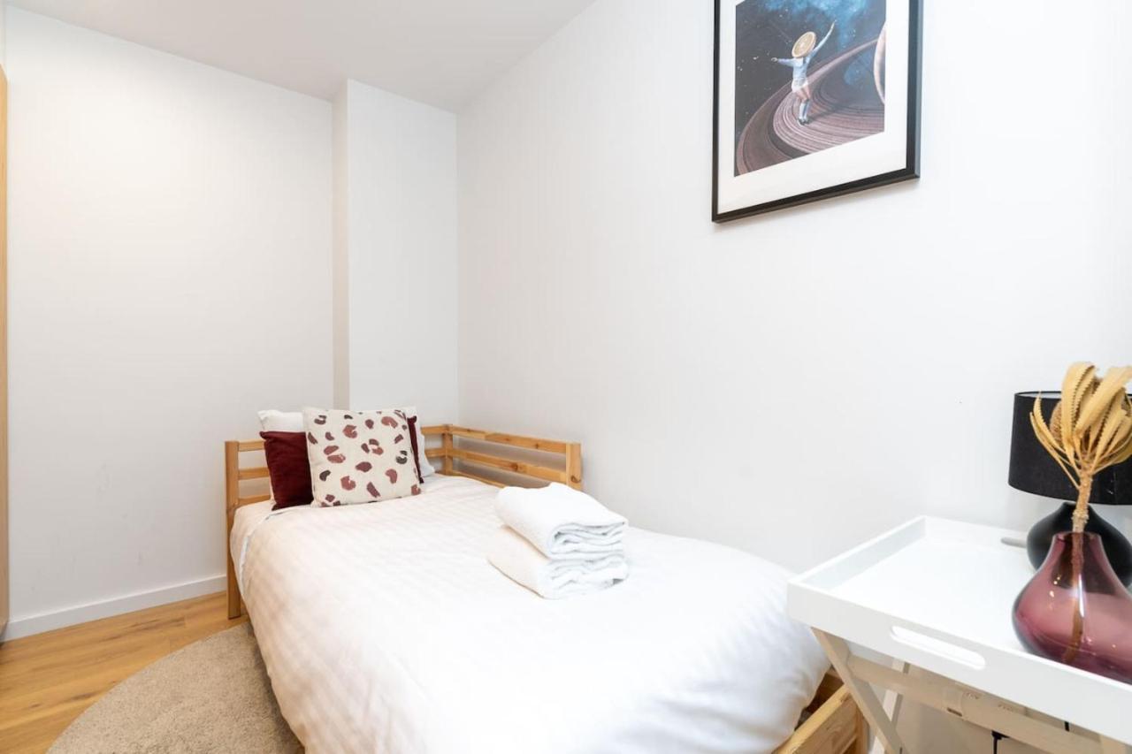 Exclusive Braddon 2br Near Civic