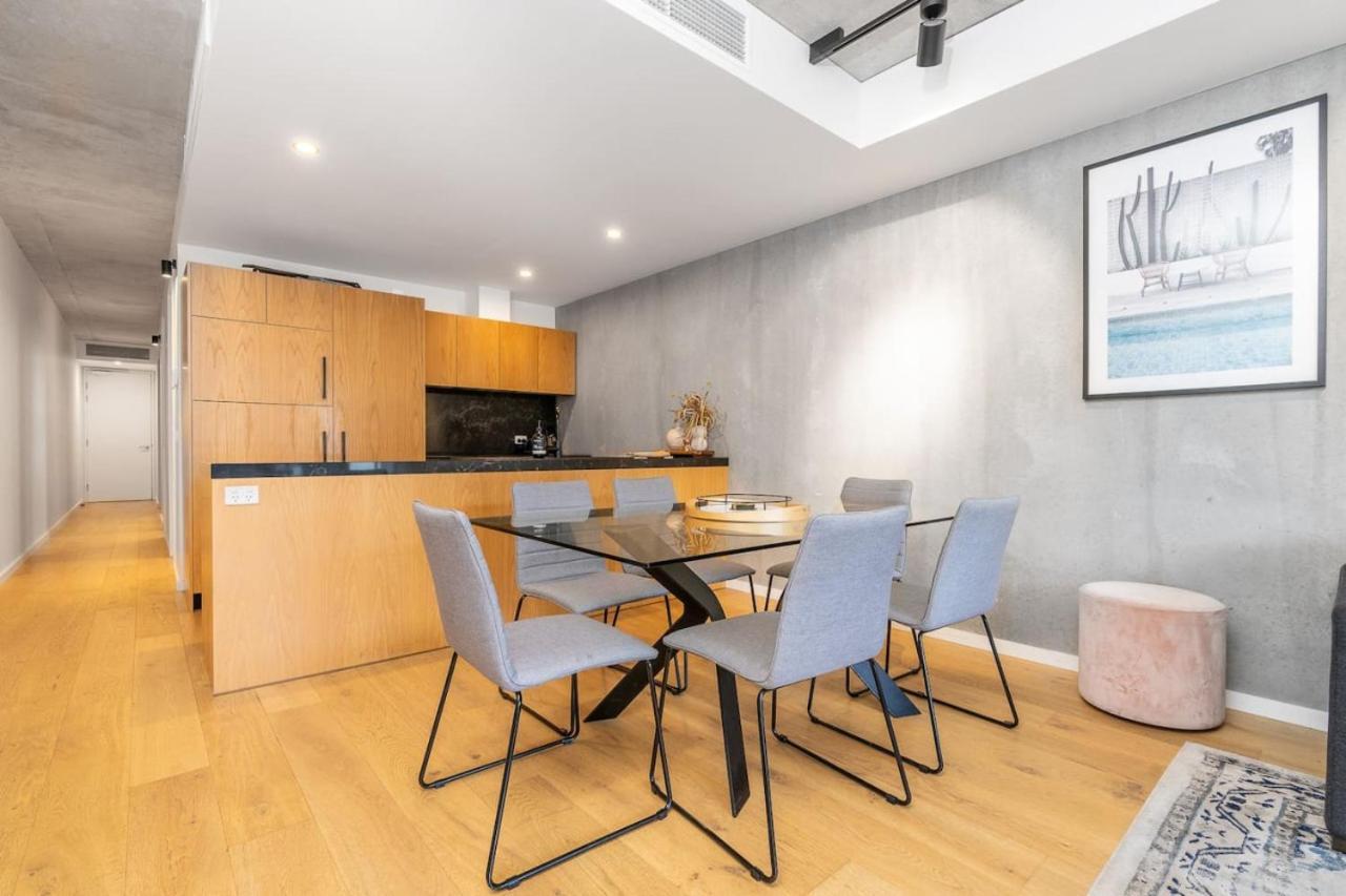 Exclusive Braddon 2br Near Civic
