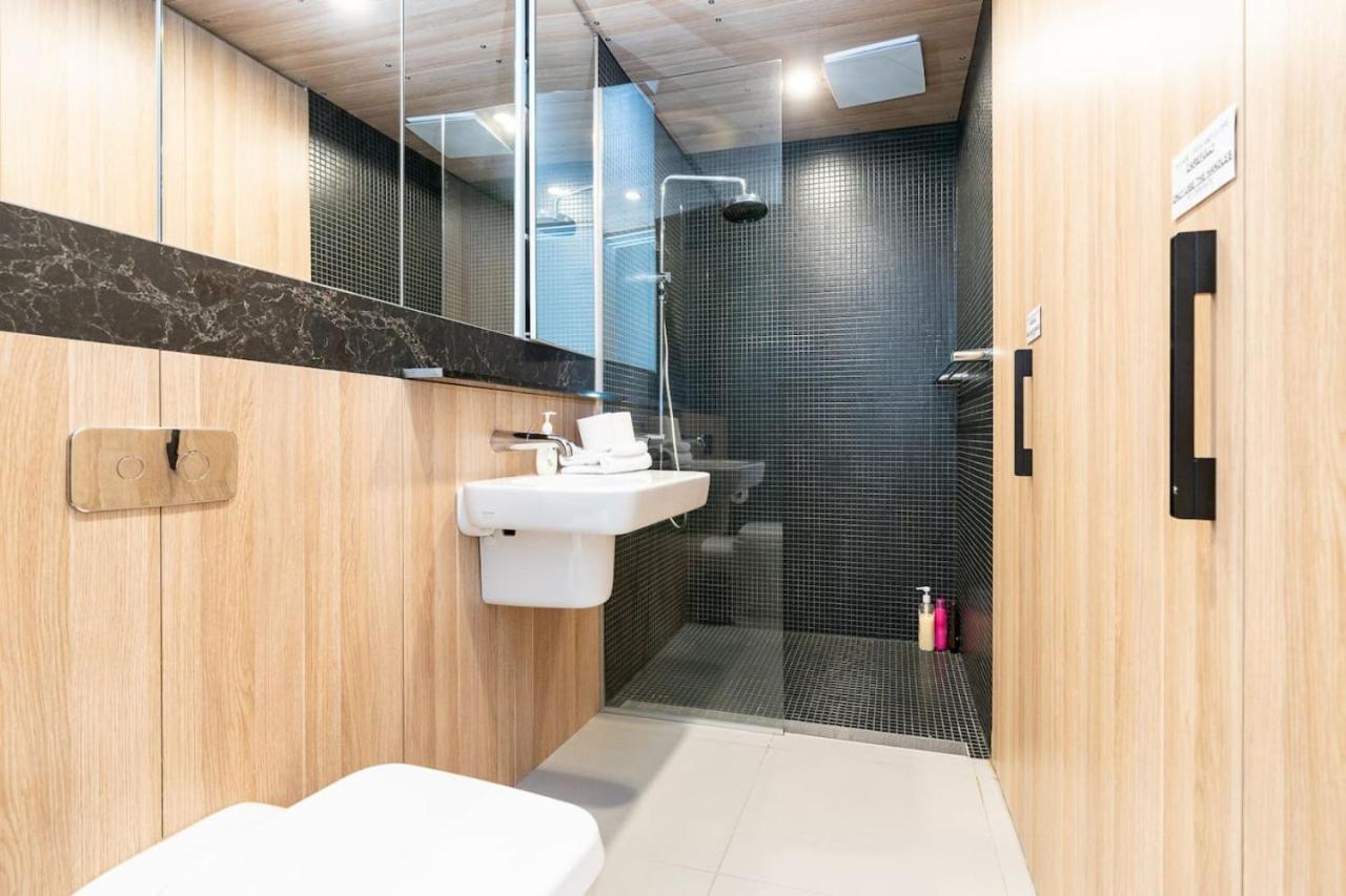 Exclusive Braddon 2br Near Civic * Canberra
