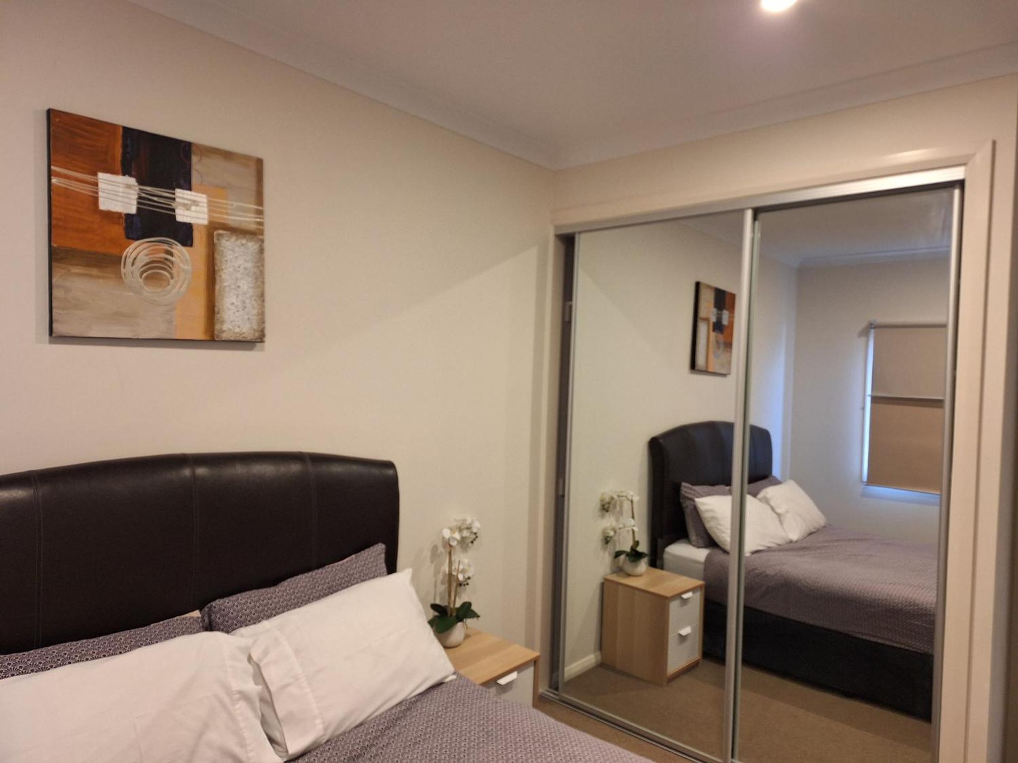 Serene Home-4 Bedroom Ensuite Guest house *