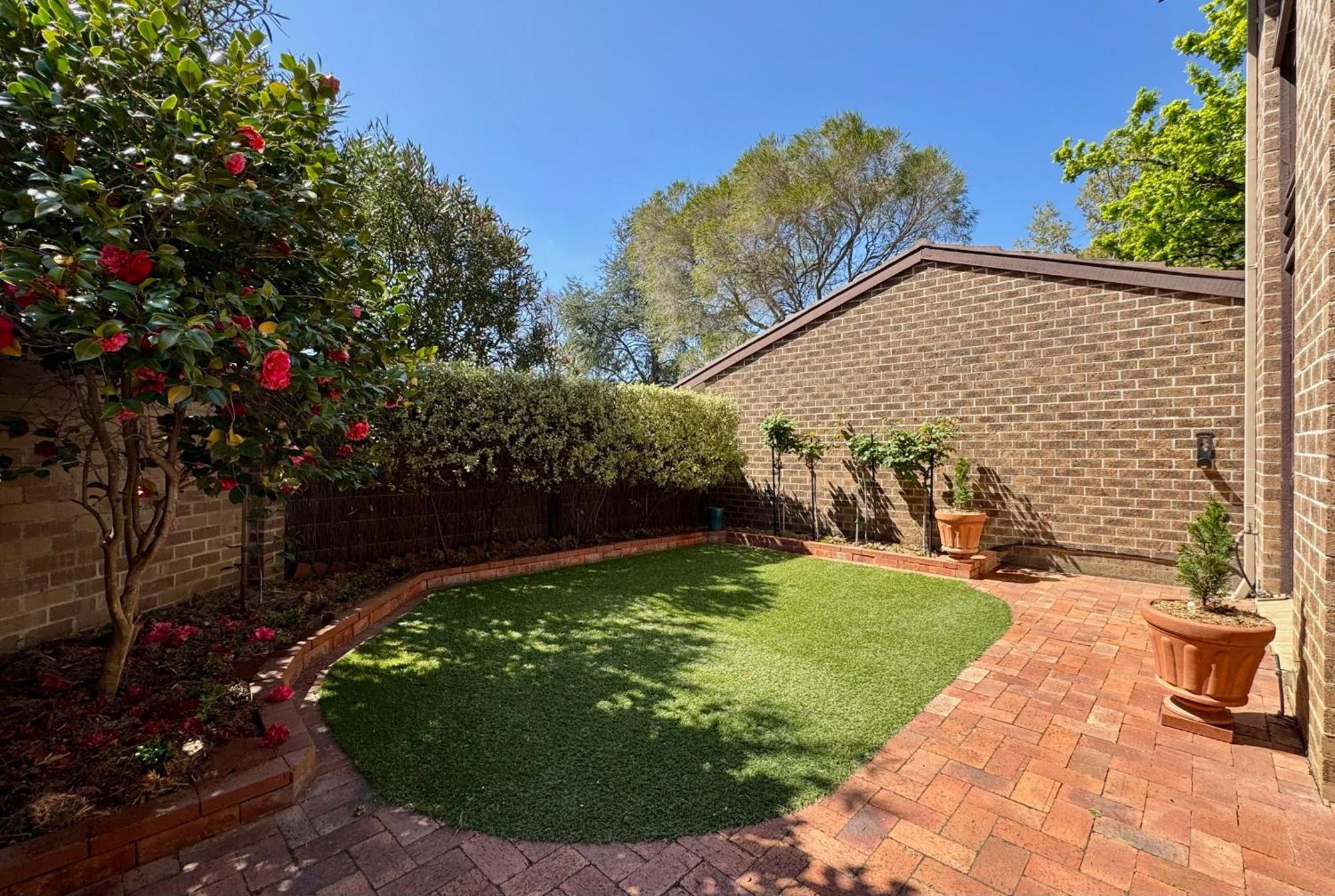Spacious Garden * Canberra
