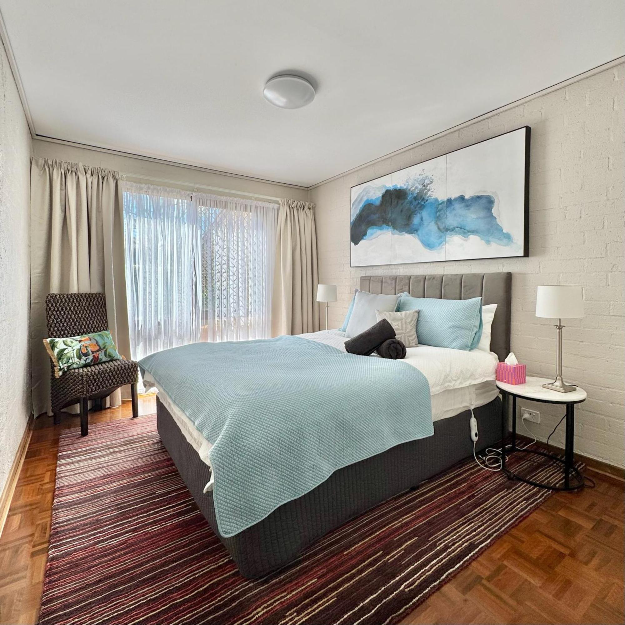 Spacious Garden Apartment