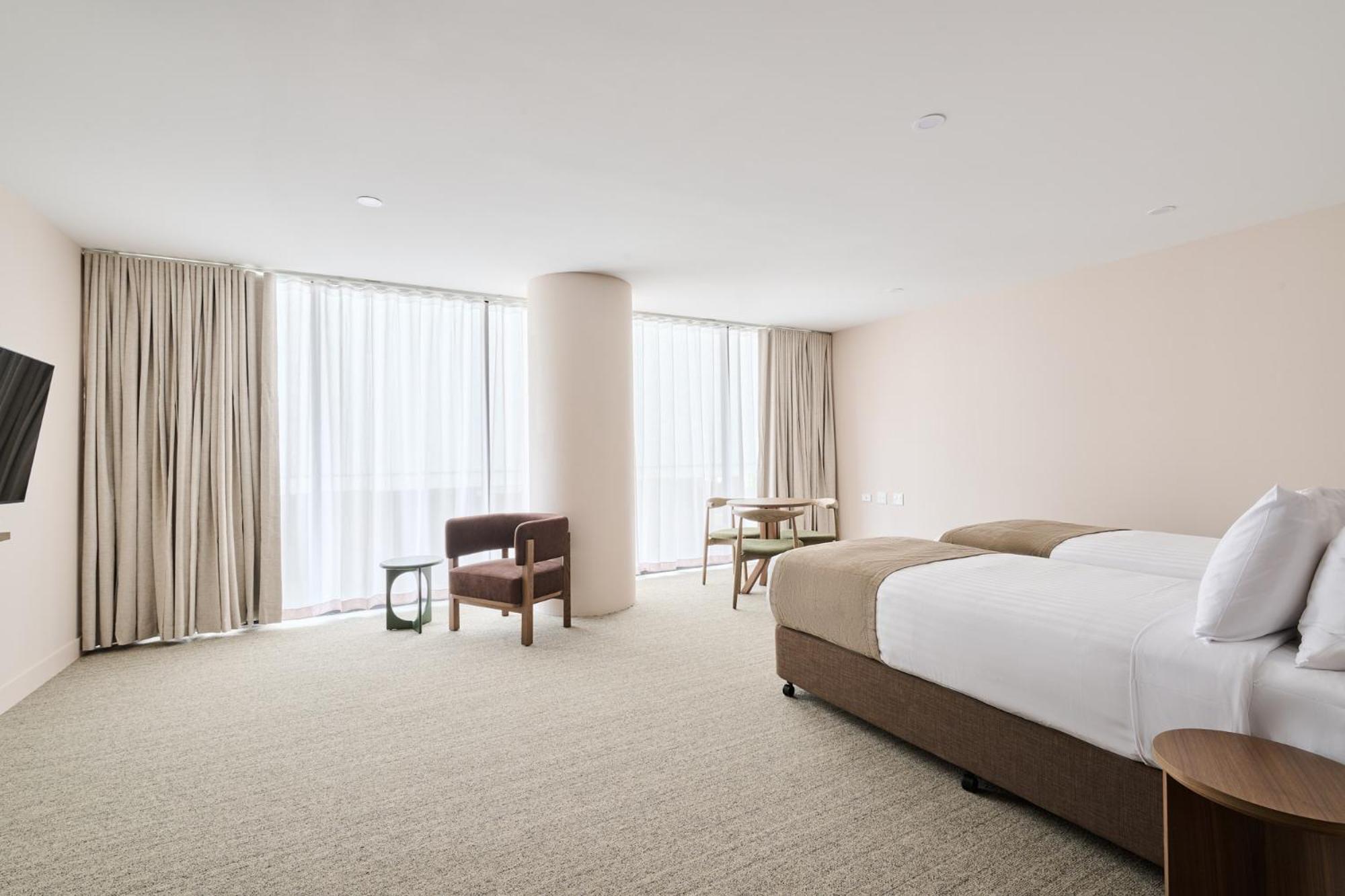 Abode Phillip 4* Canberra