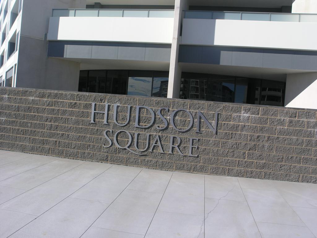 Apartment Kesh At Hudson Square Canberra