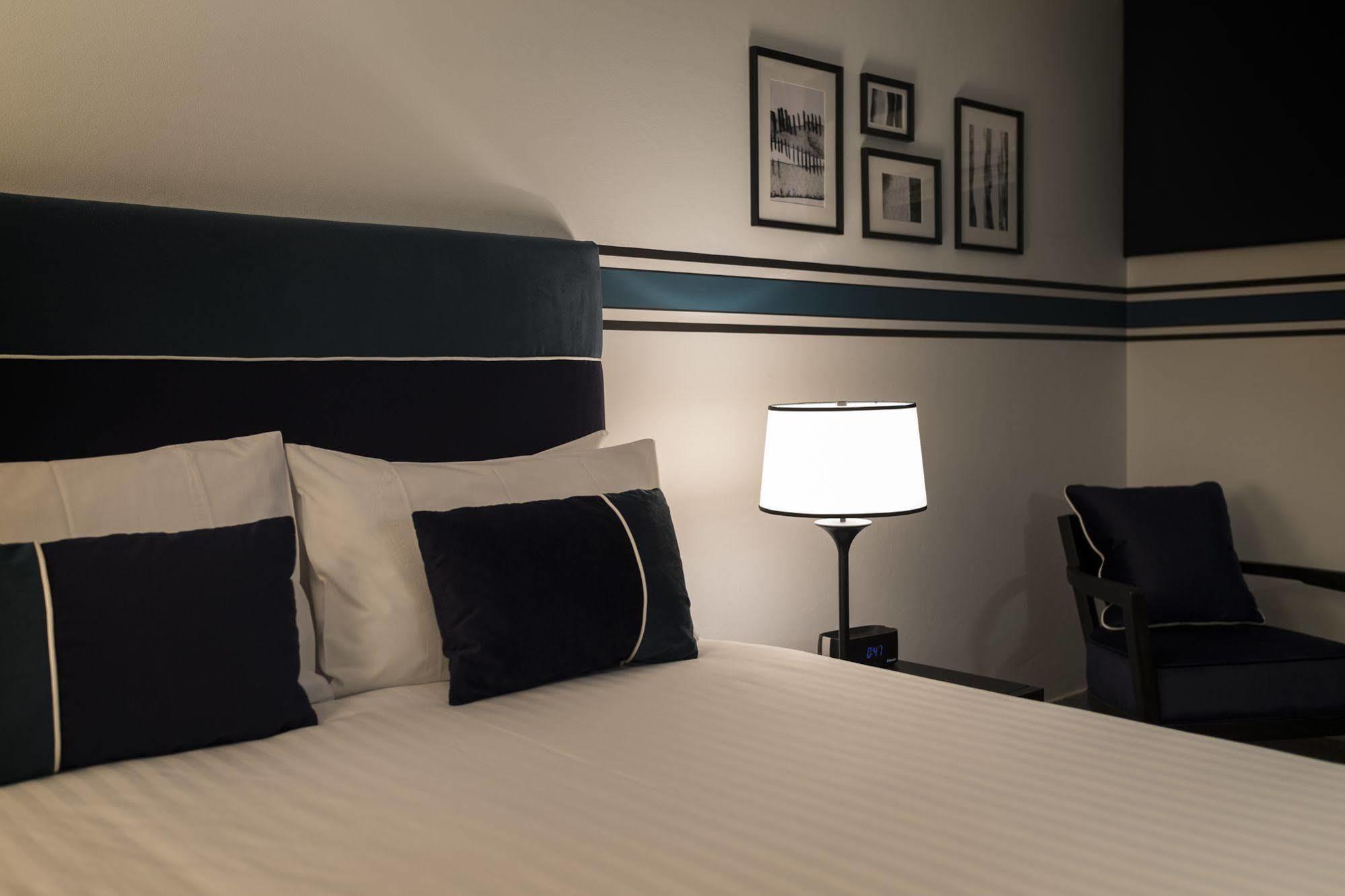 Ramada By Wyndham Diplomat