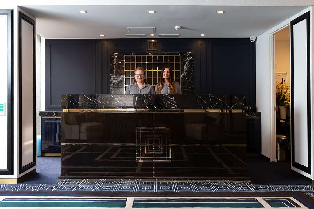 Ramada By Wyndham Diplomat Hotel Canberra
